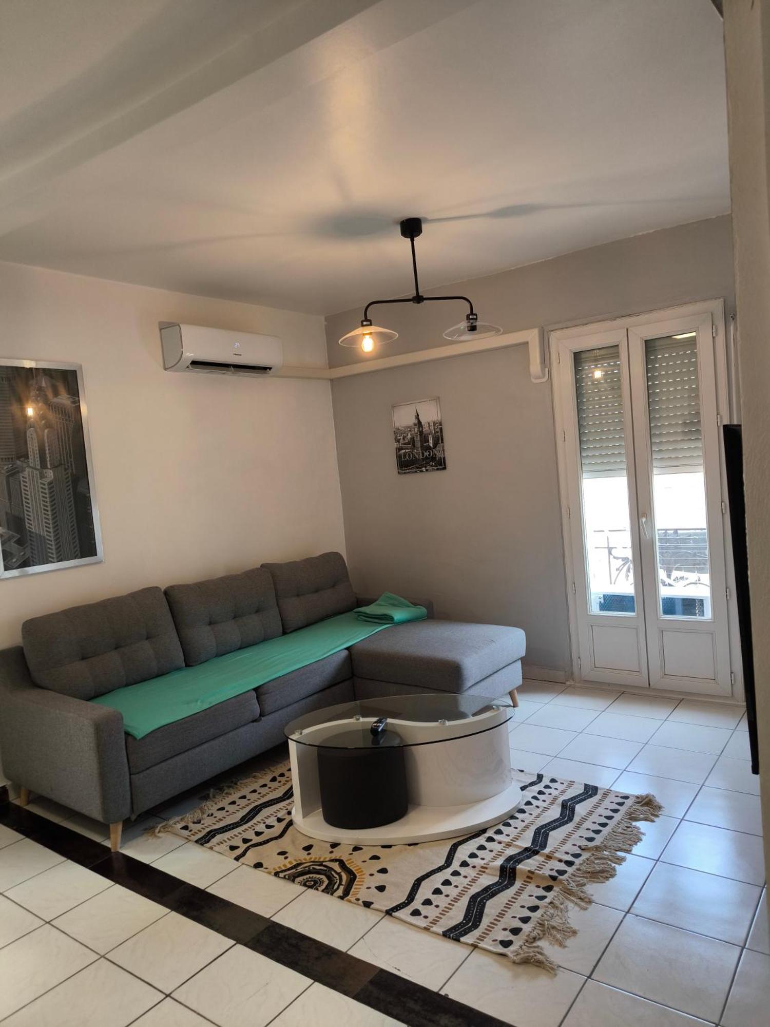 Apartmán F1 200 Metre De La Gare Perpignan Exteriér fotografie