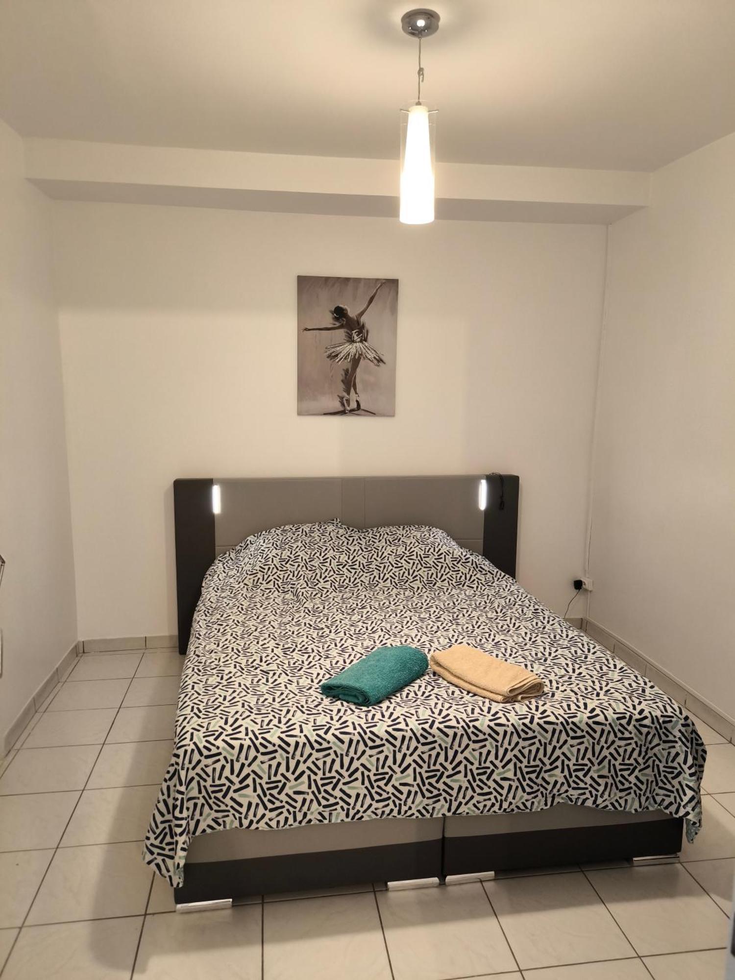 Apartmán F1 200 Metre De La Gare Perpignan Exteriér fotografie