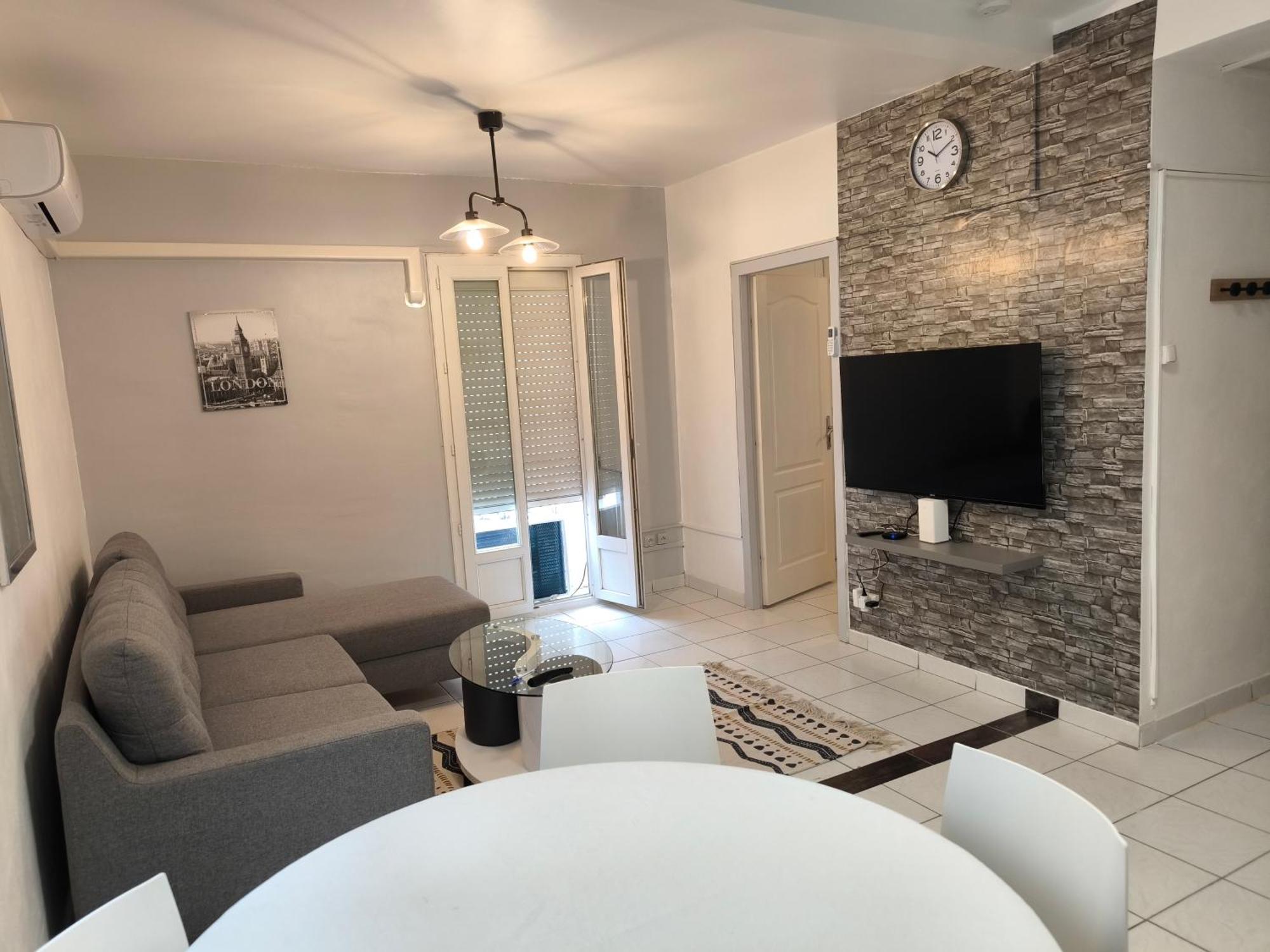 Apartmán F1 200 Metre De La Gare Perpignan Exteriér fotografie