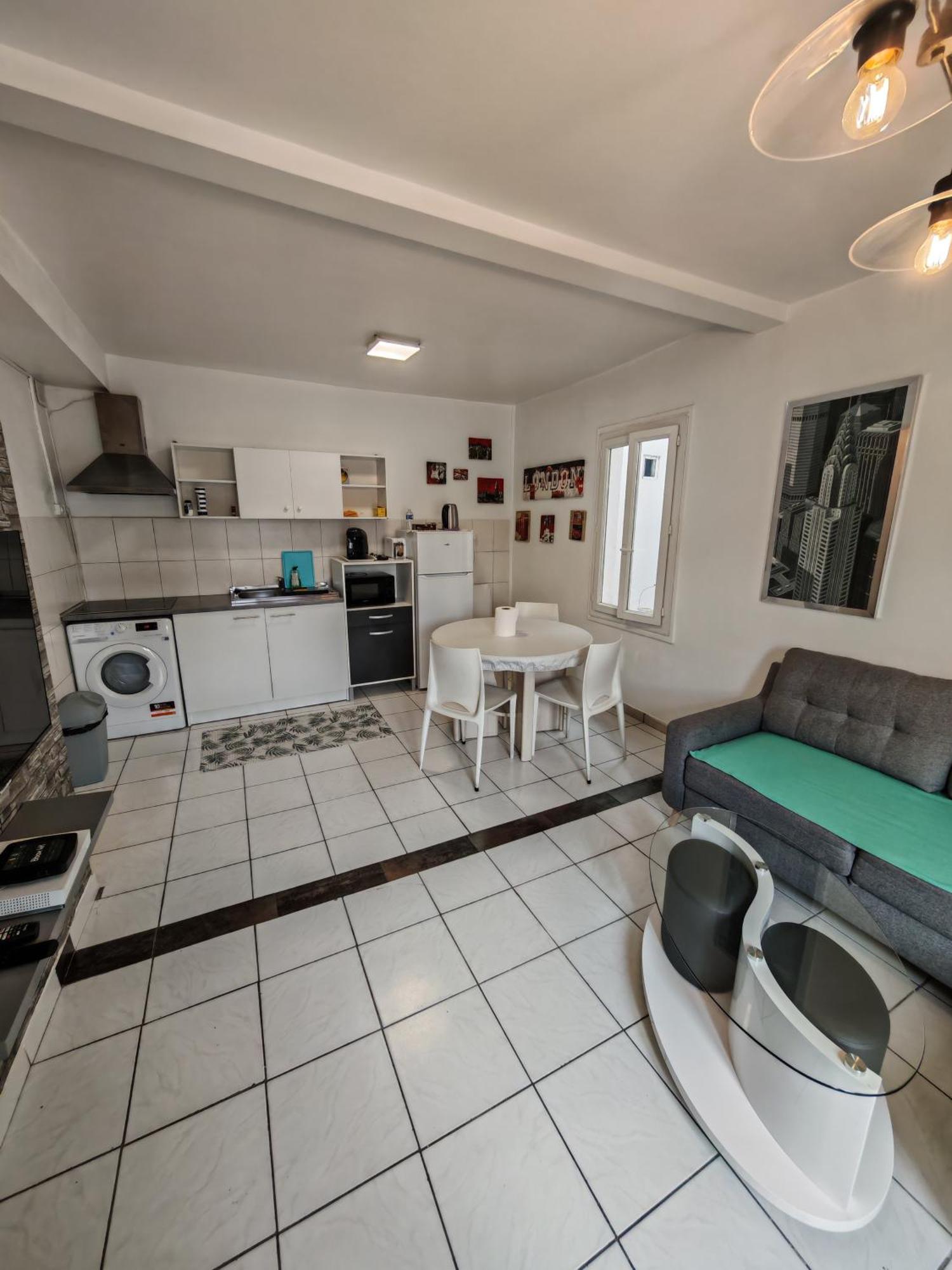 Apartmán F1 200 Metre De La Gare Perpignan Exteriér fotografie