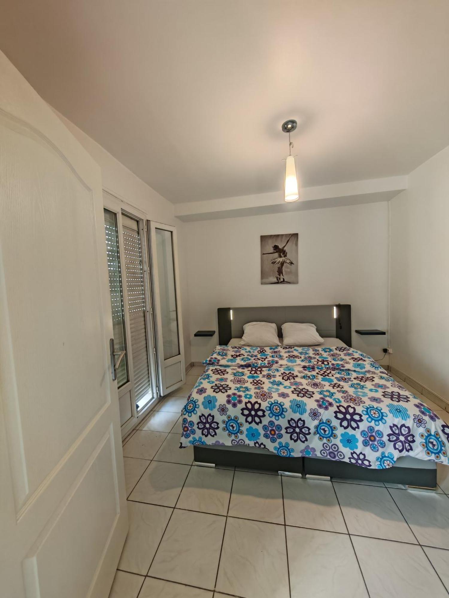 Apartmán F1 200 Metre De La Gare Perpignan Exteriér fotografie